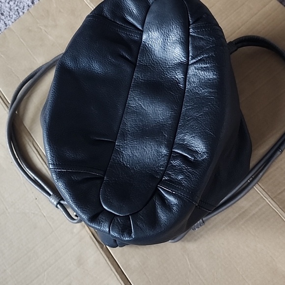 B. Makowsky black leather purse leopard lining - Picture 8 of 12